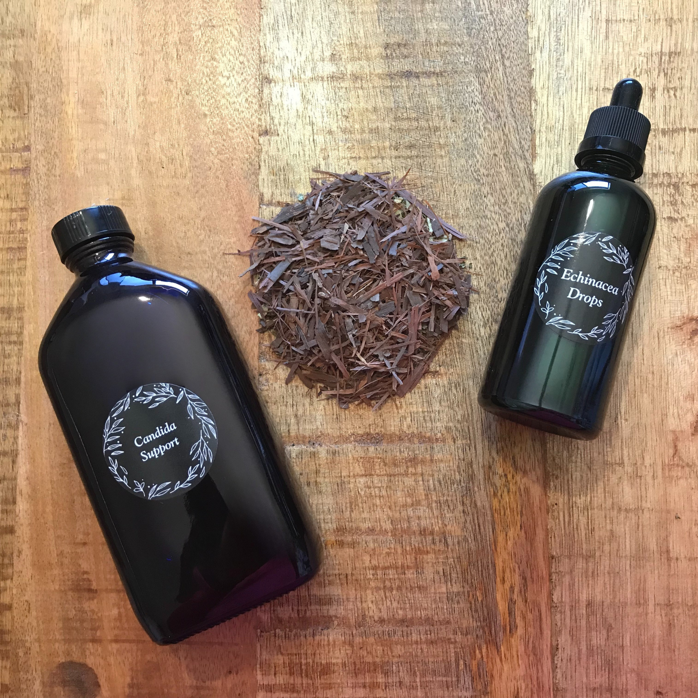 Traditional herbal extracts for candida and gut microbiome support.